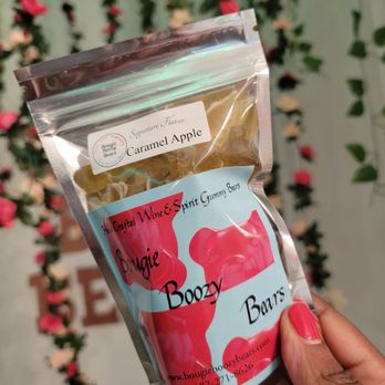 Bougie Boozy Bears - Caramel Apple Bears - Beer, Wine & Spirits Near Me - Carrollton, Texas