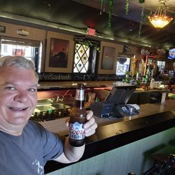 Moonshiners Bar And Grill - Big bar, lots of seating