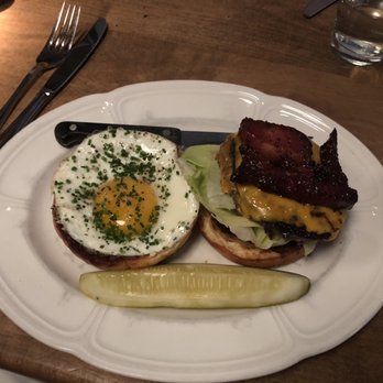Au Cheval - This was well worth the 50 minute wait to be seated ! - Bars Near Me - Chicago, Illinois