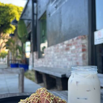 The Boy & The Bear - Pistachio croissant and iced chai latte - Coffee Roasteries Near Me - Redondo Beach, California