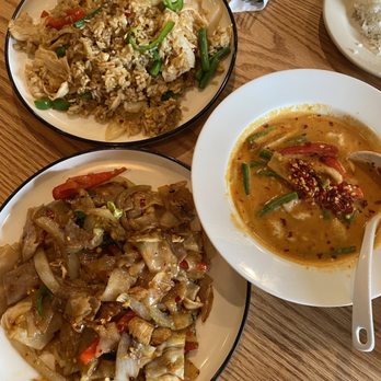 Jasmine Thai - Drunken noodles, 27. Basil Fried Rice, 31. Red Curry - Thai Near Me - Indianapolis, Indiana Jasmine Thai - Drunken noodles, 27. Basil Fried Rice, 31. Red Curry - Thai Near Me - Indianapolis, Indiana
