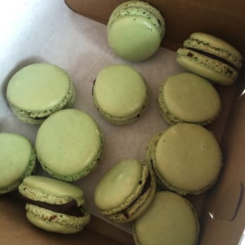 Honey Bee Bakery - Cafes Near Me - Medina, Ohio