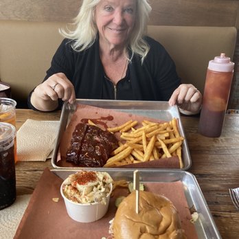 Badlands BBQ - Side of ribs. Side of fries. Pulled pork sando. Side of pasta salad. - Barbeque Near Me - Norco, California