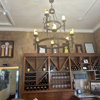 Vezer Family Vineyard - Wineries Near Me - Fairfield, California