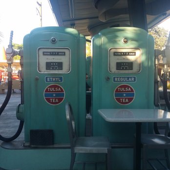 Flo's V8 Cafe - Cafes Near Me - Anaheim, California Flo's V8 Cafe - Cafes Near Me - Anaheim, California