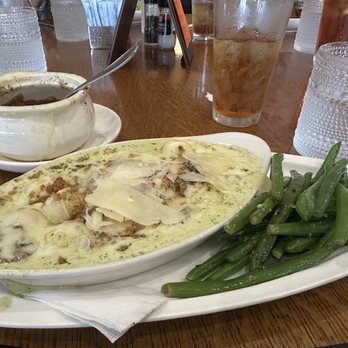 The Grille at Runways - American Near Me - Hagerstown, Maryland