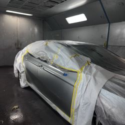 E & E Auto Body
