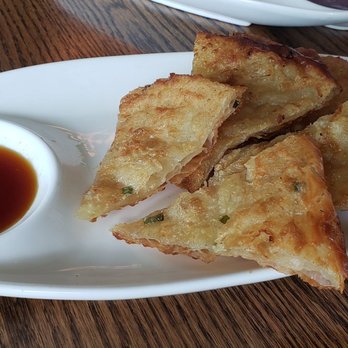Dan Dan - Scallion pancake - Taiwanese Near Me - Wayne, Pennsylvania