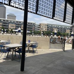 The Lakehouse Waterfront Lounge