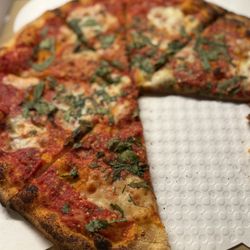 Brickhouse Pizza - Dry, tasteless, not fresh mozzarella.. Terrible Pizza