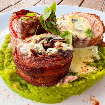 Casa Mariano - Chicken roulade - Mediterranean Near Me - Doral, Florida Casa Mariano - Chicken roulade - Mediterranean Near Me - Doral, Florida