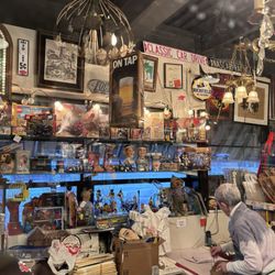 La Grange Park Antique Mall - The cashwrap