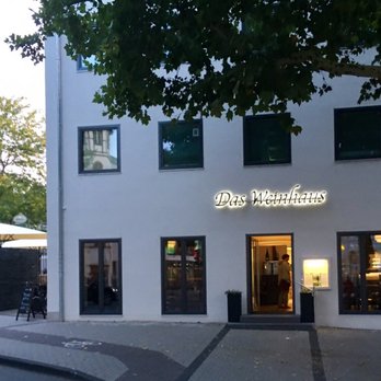 Das Weinhaus - Die Außengastro wurde erweitert und optisch ansprechend umgestaltet - Wine Bars Near Me - Trier, RP