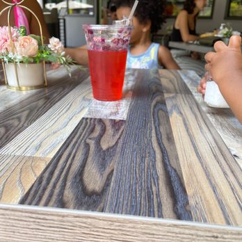 Wild Oak Cafe - Seating - Cafes Near Me - Glendale, California