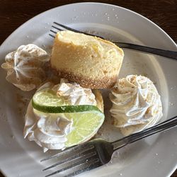 Jonah's Seafood House - Key Lime Pie