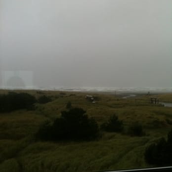Adrift Hotel - Stormy day but beautiful to watch:) Loving the view! - Hotels Near Me - Long Beach, Washington Adrift Hotel - Stormy day but beautiful to watch:) Loving the view! - Hotels Near Me - Long Beach, Washington