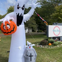 Retro Bakery - Happy Halloween!
