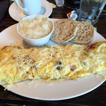 Michael Patrick's - Omelette. Not great - Sports Bars Near Me - Biloxi, Mississippi