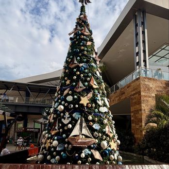 Marina Puerto Cancún - Shopping Centers Near Me - Cancún, ROO