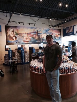 Ghirardelli Chocolate Outlet & Ice Cream Shop - Permanently Closed by null