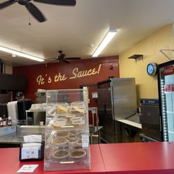 Hecky's Barbecue - Counter