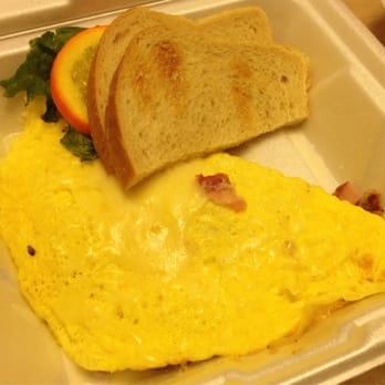 Black Bear Diner - Yreka - Bruce's meat lovers omelette with ham bacon sausage and Jack cheese - Diners Near Me - Yreka, California