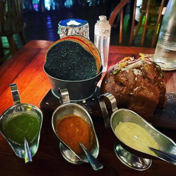 RosaNegra Tulum - Puffy Bread Salsas Tortilla Chips - Steakhouses Near Me - Tulum, ROO RosaNegra Tulum - Puffy Bread Salsas Tortilla Chips - Steakhouses Near Me - Tulum, ROO