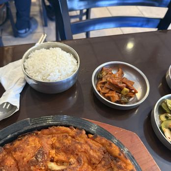 Hodori Restaurant - Korean Near Me - Mesa, Arizona