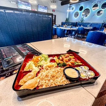 Magic Sushi - Bento box B - Sushi Bars Near Me - Charlotte, North Carolina