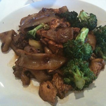 CK Pad Thai - chicken pad see ew - Thai Near Me - Carol Stream, Illinois