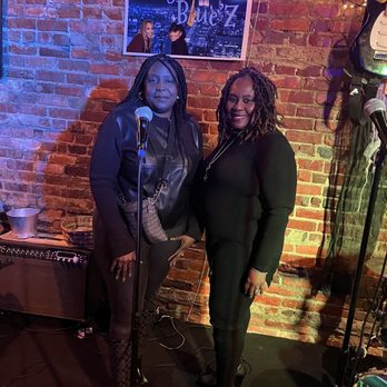 Harlym Blue’Z - Getting ready to sing but let's pose before. - Wine Bars Near Me - Richmond, Virginia