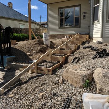 Quick's Premium Contracting - the steps leading up to the house - General Contractors Near Me Quick's Premium Contracting - the steps leading up to the house - General Contractors Near Me
