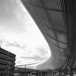 Flughafen Düsseldorf - DUS - Departures