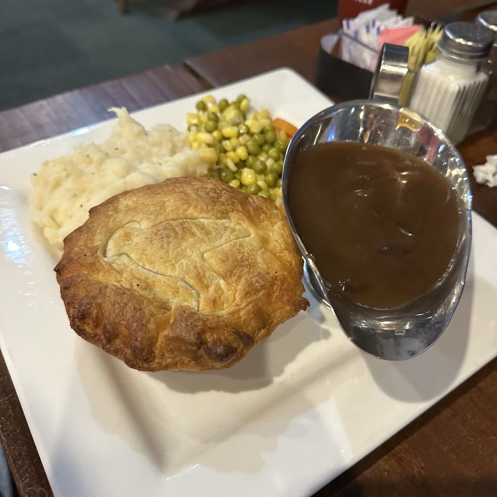 Friar Tuck - Chicken Curry Pie - British Near Me - Clermont, Florida