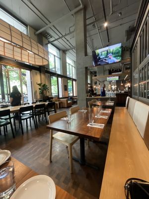 The Victor Tavern - 6th & Lenora by null