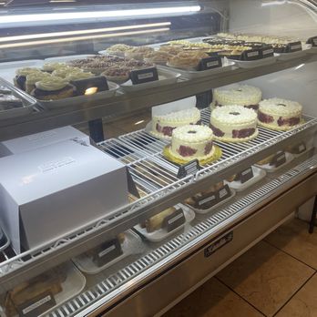 Rustika Cafe and Bakery - Bakeries Near Me - League City, Texas