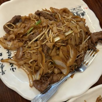 Ju Feng Yuan Dumpling Cafe - Beef Chow Fun - Chinese Near Me - Poway, California