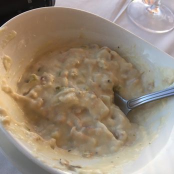 Chart House - Cold clumpy Clam chowder - Seafood Near Me - San Antonio, Texas