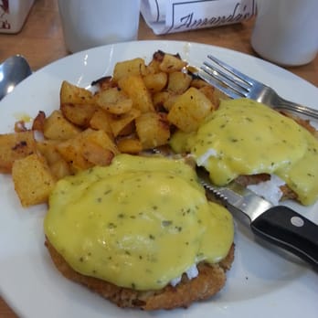 Amanda's Kitchen - Crab cake Benedict - Diners Near Me - Pawtucket, Rhode Island Amanda's Kitchen - Crab cake Benedict - Diners Near Me - Pawtucket, Rhode Island