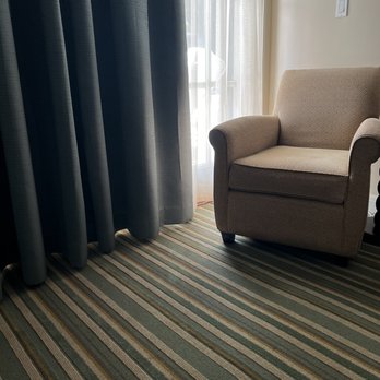 The Beverly Hilton - Bad carpeting, decrepit furnishing, and out of date drapery!!! Come on Hilton!! - Hotels Near Me - Beverly Hills, California The Beverly Hilton - Bad carpeting, decrepit furnishing, and out of date drapery!!! Come on Hilton!! - Hotels Near Me - Beverly Hills, California
