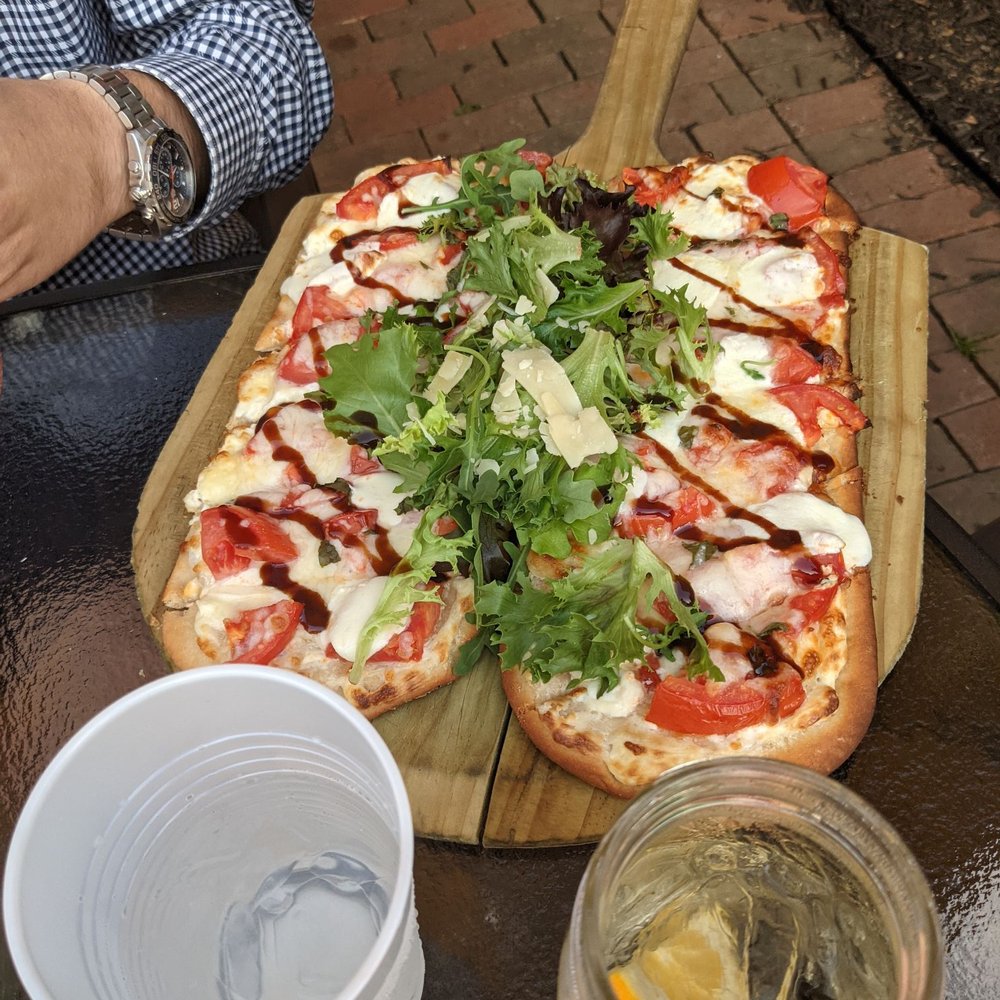 Caprese flatbread Caprese flatbread