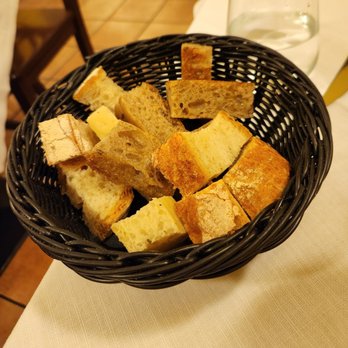 Trattoria La Vecchia Guardia - Bread! - Trattorie Near Me - Milan, Michigan Trattoria La Vecchia Guardia - Bread! - Trattorie Near Me - Milan, Michigan