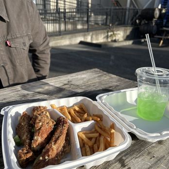 Rome's kitchen - fried ribs - Food Trucks Near Me - San Francisco, California