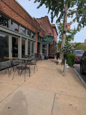 Frazer's Restaurant & Lounge by null