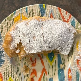 Egg Mann and Earl - Complimentary scone as an appetizer.  It's yummy - Breakfast & Brunch Near Me - Boise, Idaho