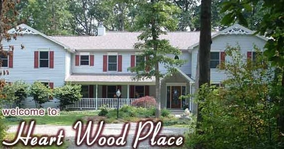 Heart Wood Place Bed & Breakfast and Day Spa Logo