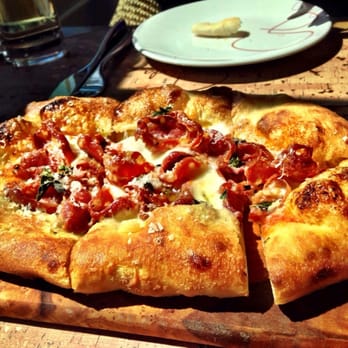 GIADA - Salumi Picante: spicy dry sausage, san marzano tomato sauce, mozzarella, oregano $16 - Italian Near Me - Las Vegas, Nevada