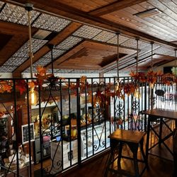 Urban Grounds - interior, upstairs