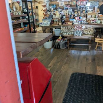 Hutton's General Store - Inside - Convenience Stores Near Me - Harrison, Idaho Hutton's General Store - Inside - Convenience Stores Near Me - Harrison, Idaho