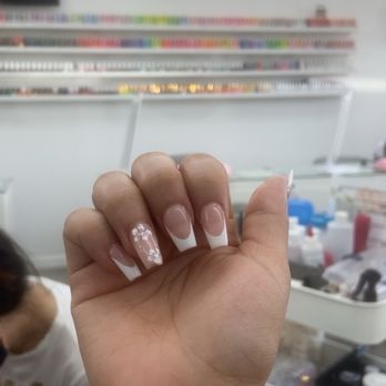 Top Nails - Nail Salons Near Me - Cudahy, California